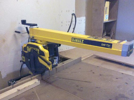 DEWALT DW721 3
