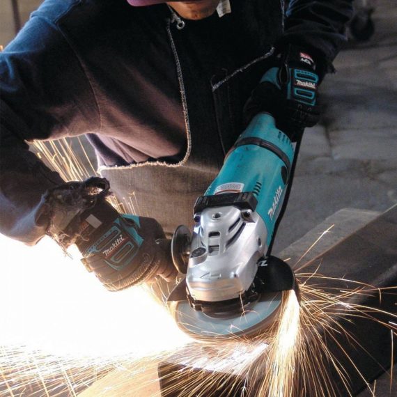 MAKITA GA9040S 3