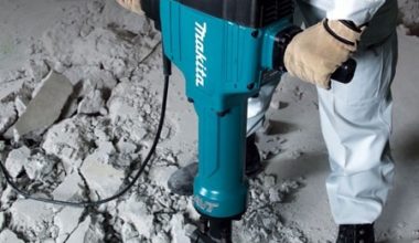 MAKITA HM1801