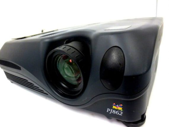 VIEWSONIC PJ862 2